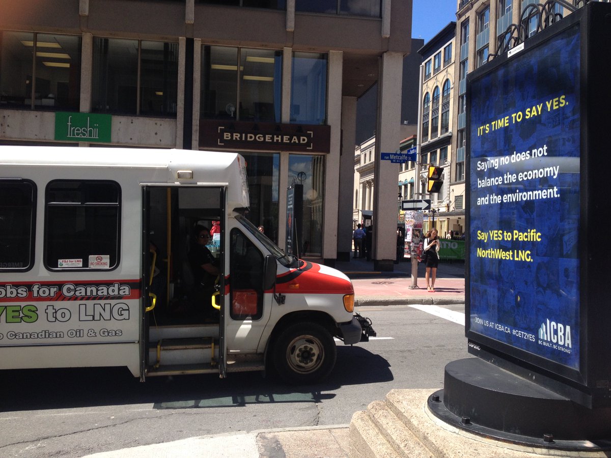 Here is our ad in downtown Ottawa <a href="/oilrespect/">oilrespect</a> @energy_citizen @sheilagunnreid <a href="/bobzimmermp/">Bob Zimmer</a> <a href="/lori_ackerman/">Lori Ackerman 🇺🇦🏴󠁧󠁢󠁳󠁣󠁴󠁿🇨🇦</a> #LNGorBust