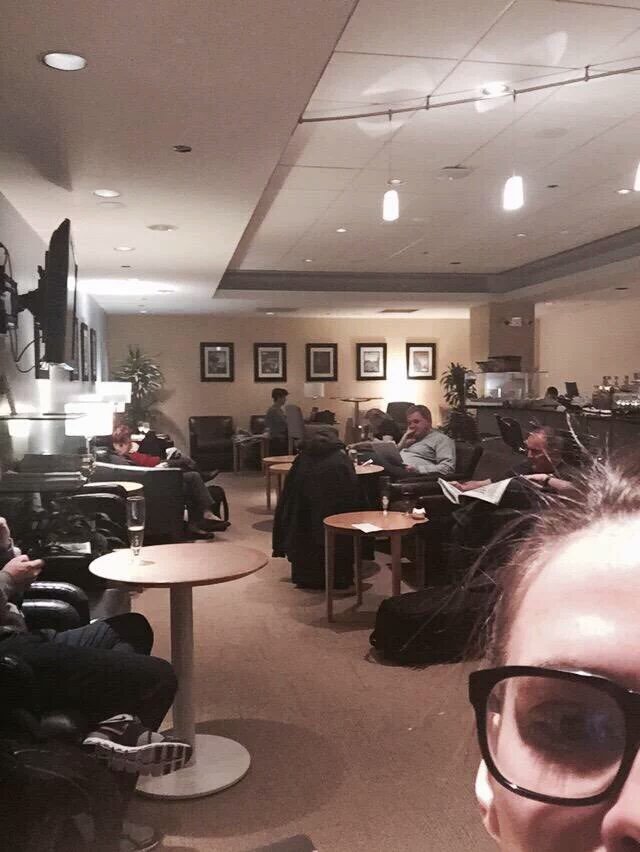 HayleyAtwell_Fr's tweet photo. When Captain America was playing in the airport but no one recognize her :') https://t.co/NQsMrbmWL4