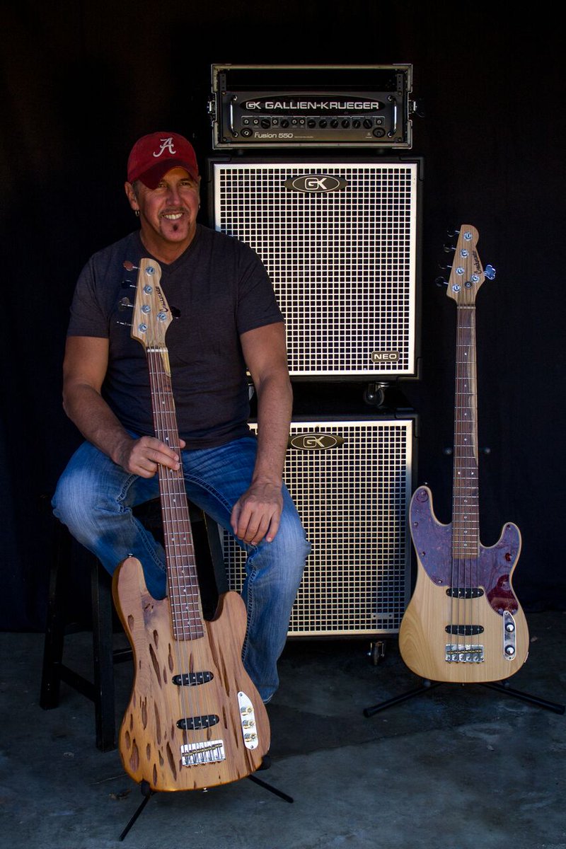 DinkCook's tweet photo. #GallienKrueger and #Crackercaster Love this combination on the 2016 Toby Keith "Interstates and Tailgates"Tour https://t.co/BdgjxTHNL4