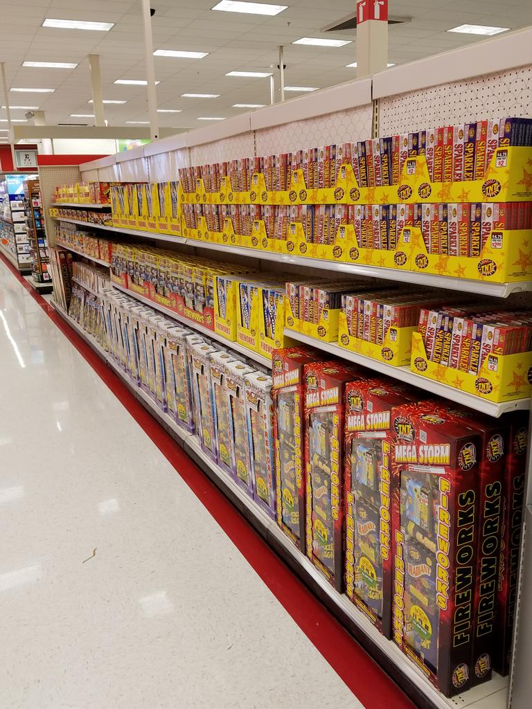 jmthoms's tweet photo. # got Fireworks #firedUP @domcolosimo @FitchburgSteve https://t.co/9onw4j9fas