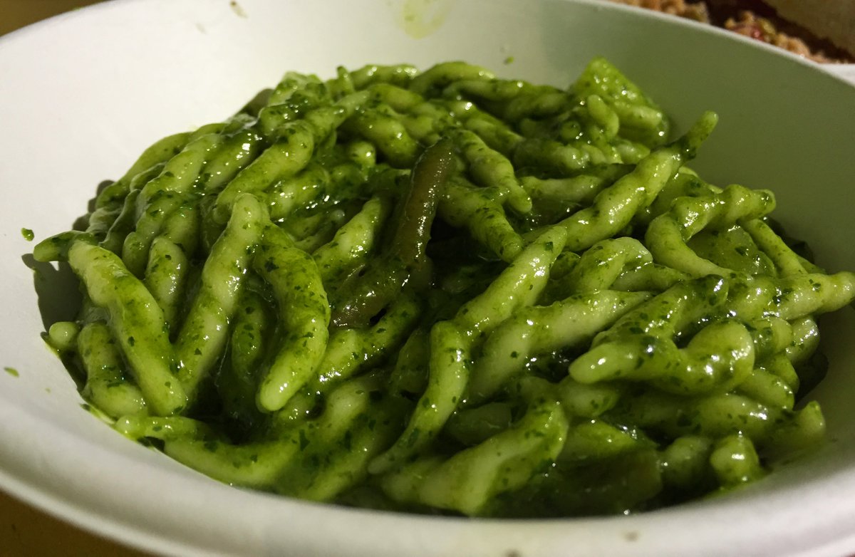ToquesduFrigo's tweet photo. Que serait notre semaine à l'italienne sans de délicieux trofie au #pesto génois ? 🇮🇹🍝😋 https://t.co/hAyUqFGk1V