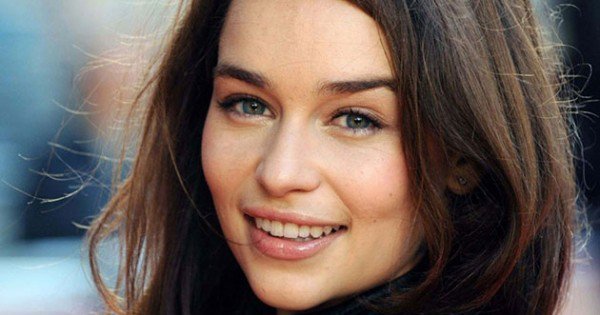 resharelist's tweet image. The 214 Sexiest Emilia Clarke Pictures On The Internet resharelist.com/sexy-emilia-cl…
