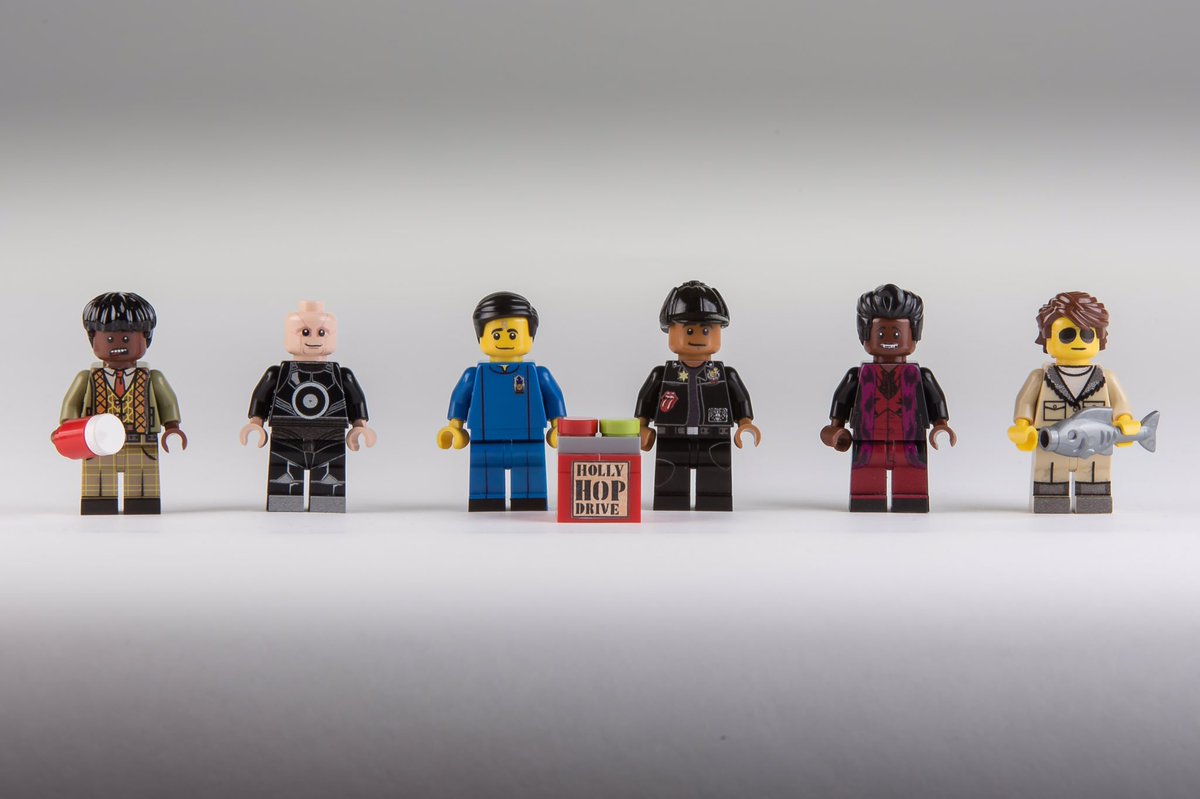 bobvintagebrick's tweet photo. Red Dwarf Lego idea! Please support @DougRDNaylor thanks https://t.co/D8UaBapeI4 https://t.co/WlLPsZ0uhf