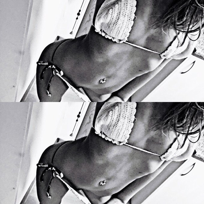 summer body☀️☀️☀️ https://t.co/OuvYbqLIr3