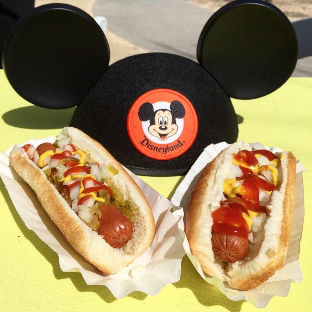 DI_Jobs's tweet photo. In honor of Mickey's 1st words, which were "hot dogs, hot dogs" employees ate some & shared their ears! #LifeatGC3 https://t.co/RCtrf0DnaC