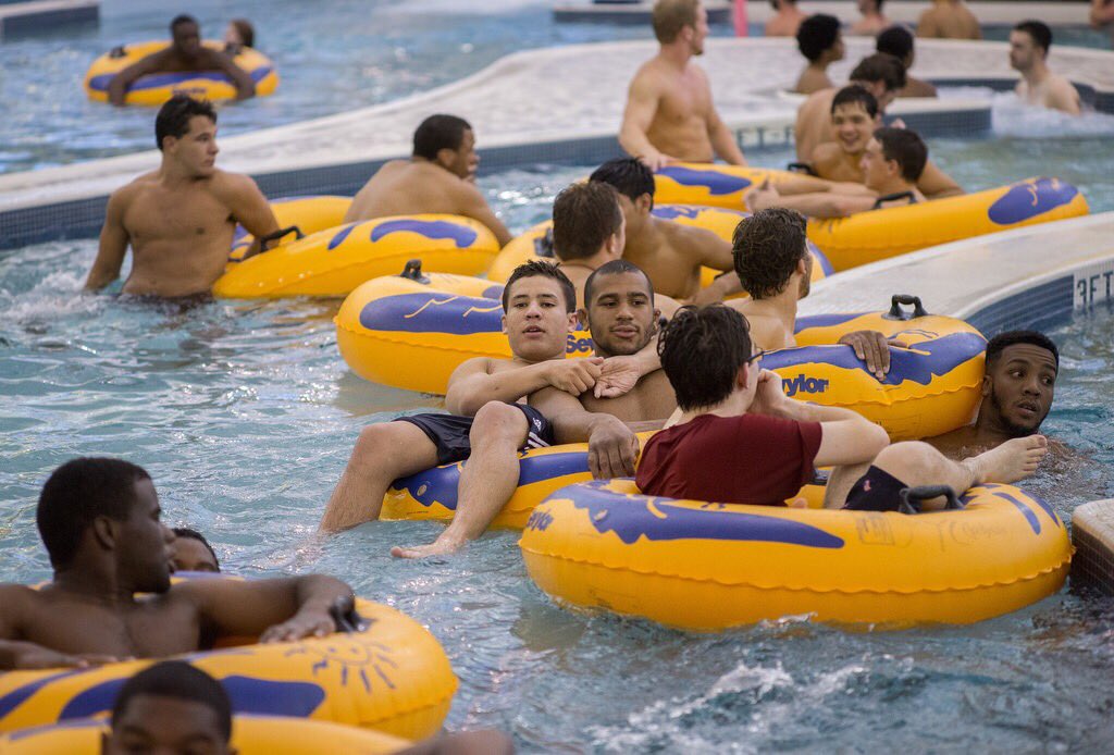 UTC New Mocs tweet media