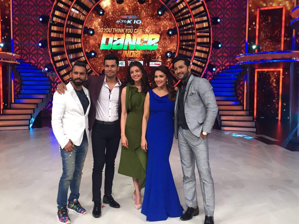 empirr_network's tweet photo. With the ever stunning #MadhuriDixit at #soyouthinkyoucandance show today. #KajalAggarwal #promotionfun https://t.co/aPk3KSFuOX