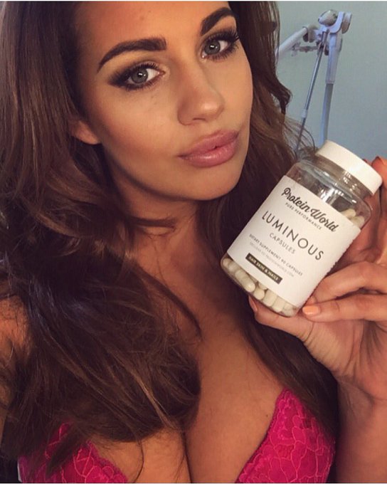 Shoot ready ✨ on set today with @ProteinWorld luminous capsules ☺️ https://t.co/ByEEktBMDX<a class="tags" target="_blank" title="On Twitter" href="/?out=eyJ0eXAiOiJKV1QiLCJhbGciOiJIUzUxMiJ9.eyJpYXQiOjE3MjA1MTQ4MzUsImlzcyI6InR3cG9ybnN0YXJzLmNvbSIsIm5iZiI6MTcyMDUxNDgzNSwiZXhwIjoxNzUyMDUwODM1LCJyZWRpcmVjdF91cmwiOiJodHRwczovL3R3aXR0ZXIuY29tL1Byb3RlaW5Xb3JsZCJ9.Nv8jO7hbr2Iqc2RDVuFnUCkPD67ifWtFCtjMvomkLe1AHrtyLlus5SKy7pPTgRkAoYkTRarV5mTQdJ7jbXLdMw">@ProteinWorld</a><a href="/tag/monstergirls"class="tags"><span>#monstergirls</span></a><a href="/tag/monsterenergy"class="tags"><span>#monsterenergy</span></a>
