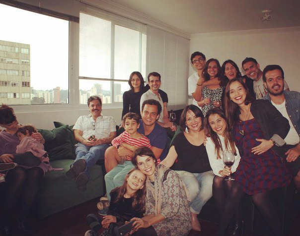 DfalabellaLFc's tweet image. Débora Falabella con amigos