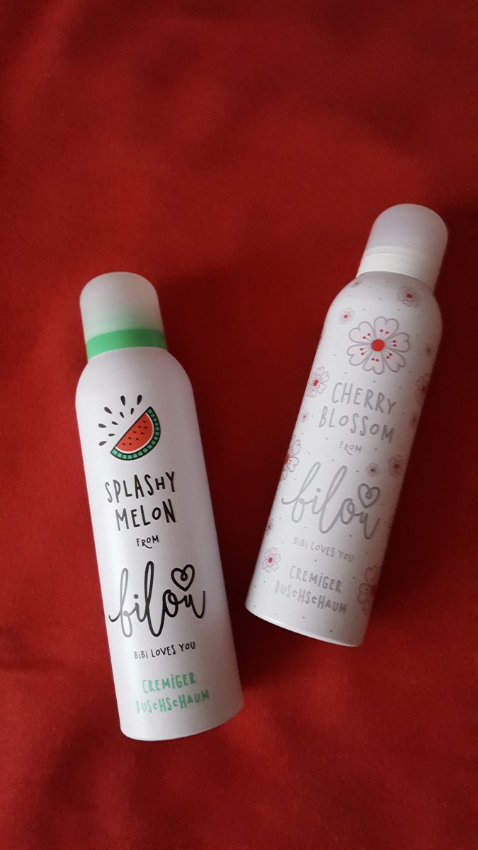 StephanieAlbre2's tweet photo. endlich😍😍 6× mal im dm/rossmann😢 nie war was da und jetzt endlich😍😍😍😍 die riechen sooooo gut!! hast du toll gemacht! https://t.co/eFAmXKgi1F