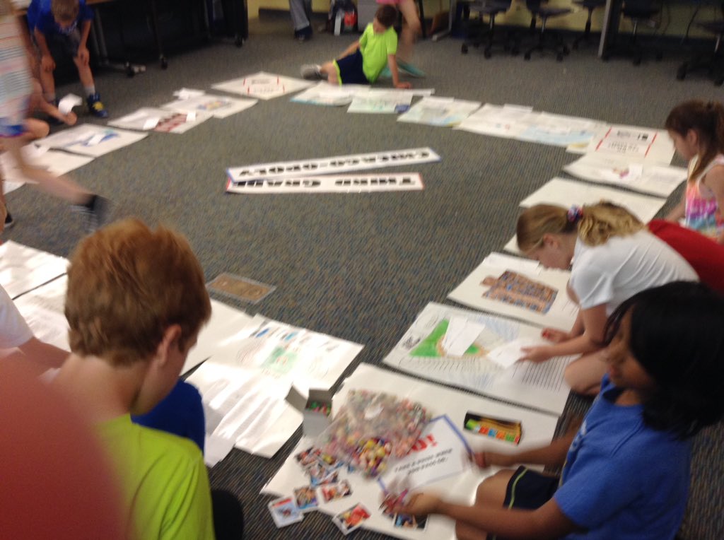 DrydenLMC's tweet image. Playing Chicago-opoly to learn about landmarks that we researched! @ccrandall3