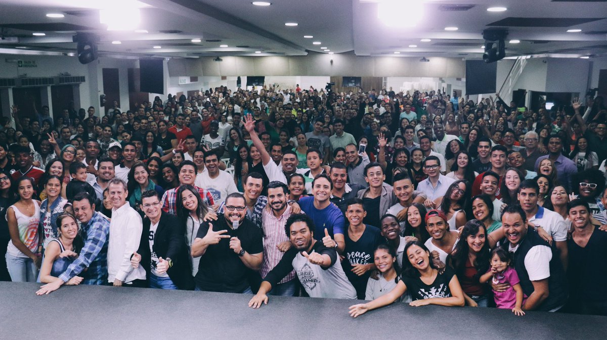 lightingcities's tweet image. Agradecidos!!! Cali qué experiencia tan espectacular la llegada del Tour #LightingCities en esta hermosa ciudad.