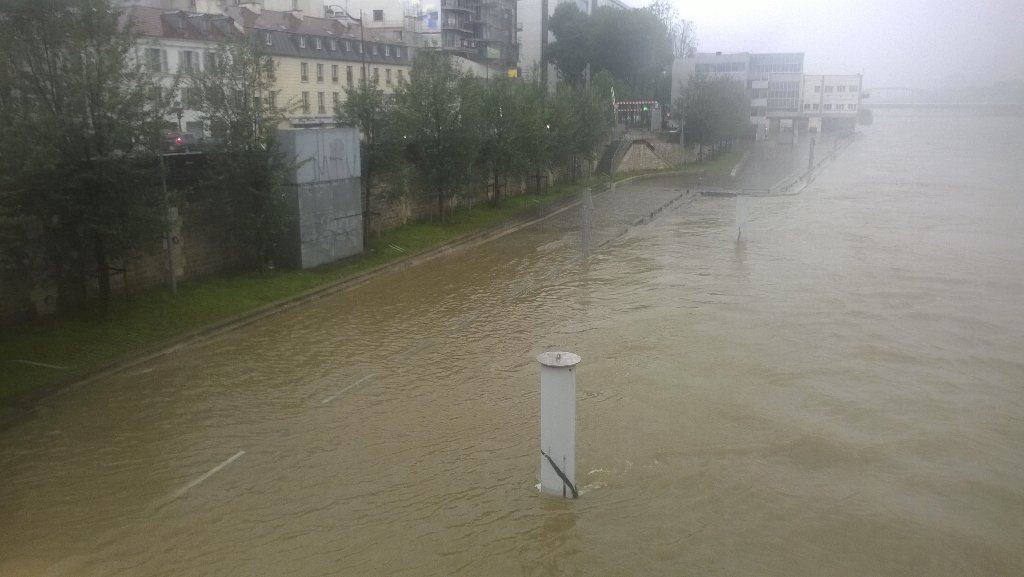 Alerte - Crues et Inondations 2016 CjzlNCLVEAALwja