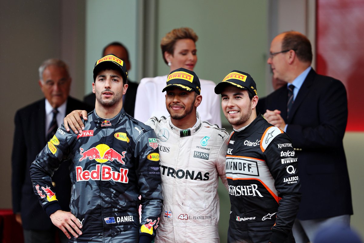 FormulaRapidaES's tweet photo. #F1 Opinión: Una victoria muy deseada https://t.co/quqgah6xHG por: @marcgonzalez_23 #MonacoGP #MonacoGP2016 https://t.co/wQqdWWZUzD