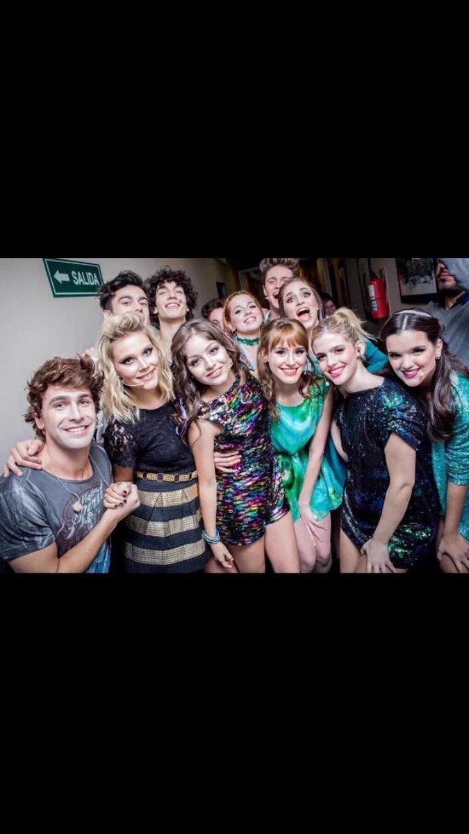 KarolSevilla_PC's tweet photo. Hoy es un gran día los kiero chicos
😘😘😘😘😘😘😘😘😘😘😘😘😘
@karolsevilla  @VaLuZenere0k https://t.co/aY6qPEq4QD