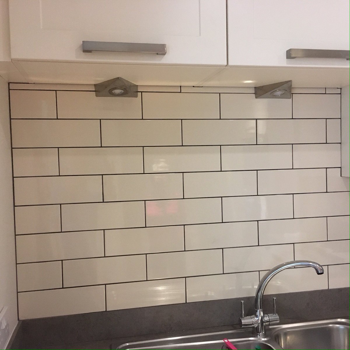 Neil On Twitter A Nice Cream Brick Tile Grouted With Mid Grey