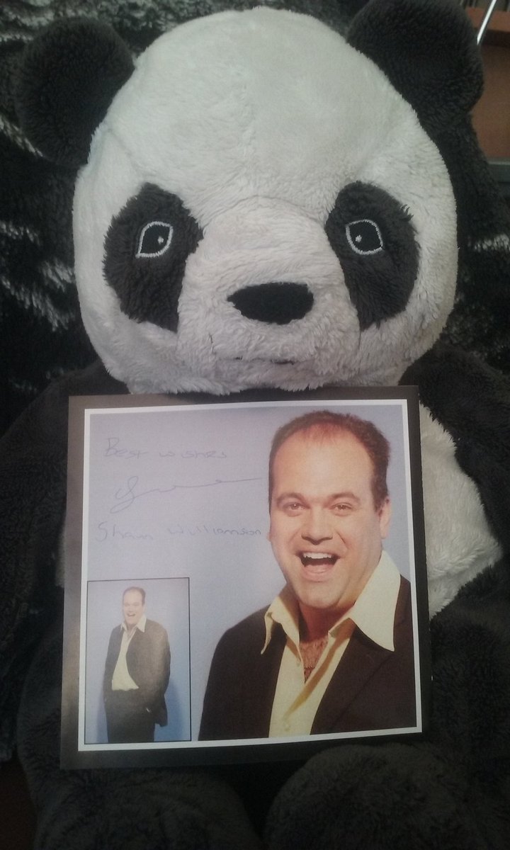 lesthepanda's tweet photo. @ShaunWilliamson thank you so much for my CD I will listen to it every day lots of love from les. #WeLoveBarry https://t.co/NcFUUMaxI8