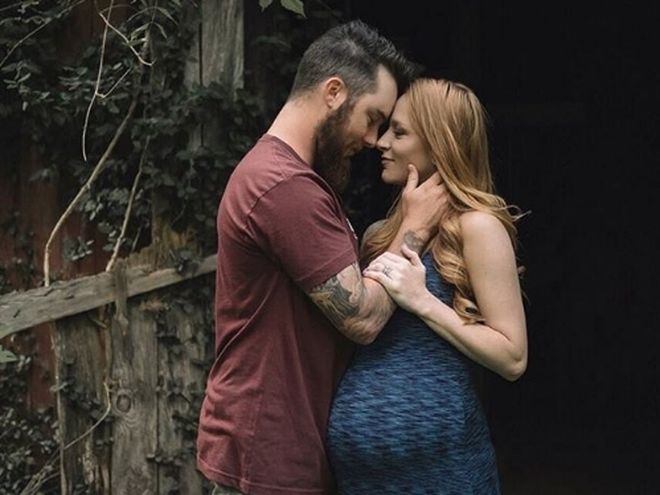 MTV's tweet image. Maci Bookout Welcomes Son Maverick Reed: on.mtv.com/1XcJUCX