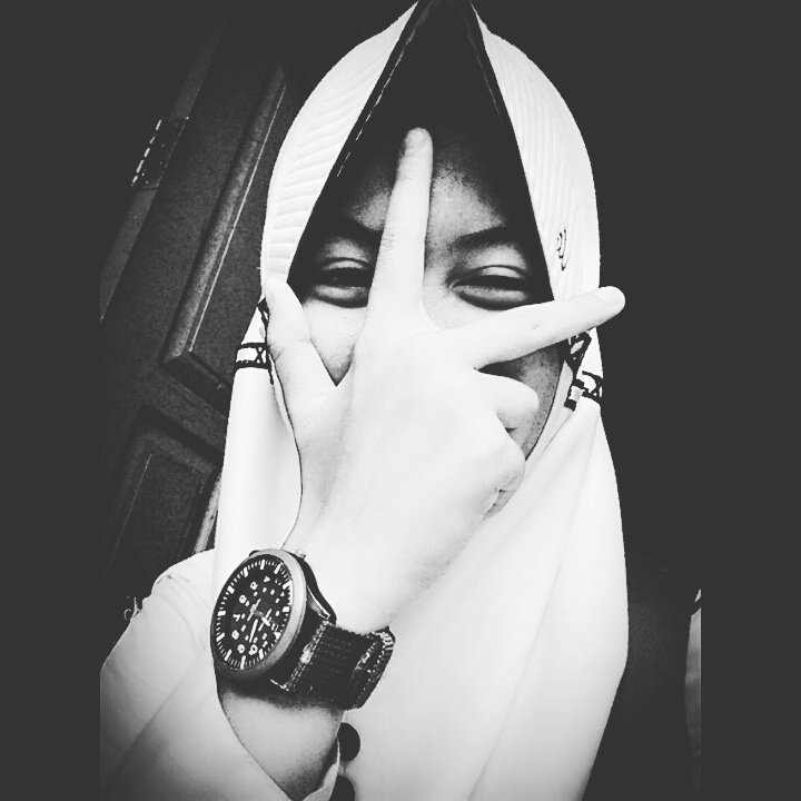 24Resha's tweet photo. Hitam Putih https://t.co/LTdQrCG54W