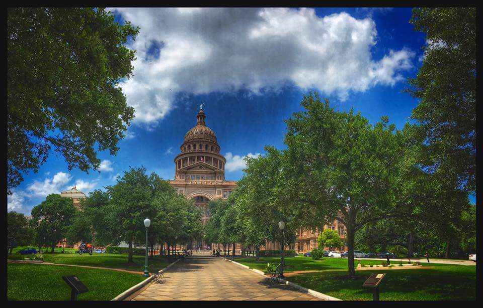 Eagleeye47's tweet photo. Gd Day ! @ribkamaria1 @iTruebranch @kcef79 @malucadua @NaturallyLindy @rosemgjf @vairton5550 
#AustinCapitol #Texas https://t.co/H9a5XIexGW