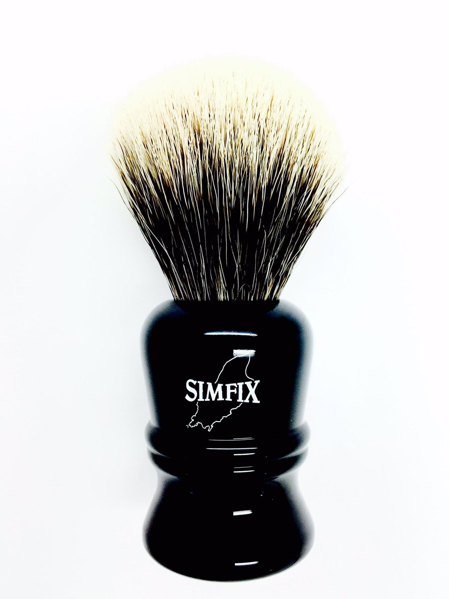 ProgressShaving's tweet image. Last few remaining Two Band Special Edition Simfix #404 Grosvenor - fit to grace any bathroom