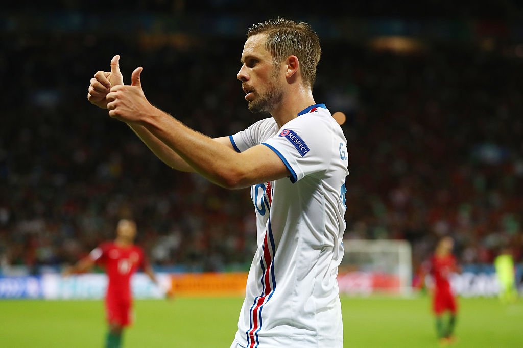 Gylfi Sigurdsson, Iceland: "Great support and a great point - the supporters can party!" 👍 🇮🇸 #PORISL #EURO2016