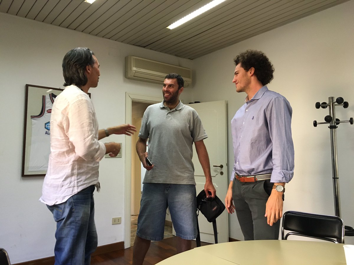 Tra poco Consiglio Direttivo Giba a Bologna! <a href="/alemarzoli/">Alessandro Marzoli</a> <a href="/marioboni10/">mario boni</a> @marco8_89 <a href="/casa1181/">Daniele Casadei</a>