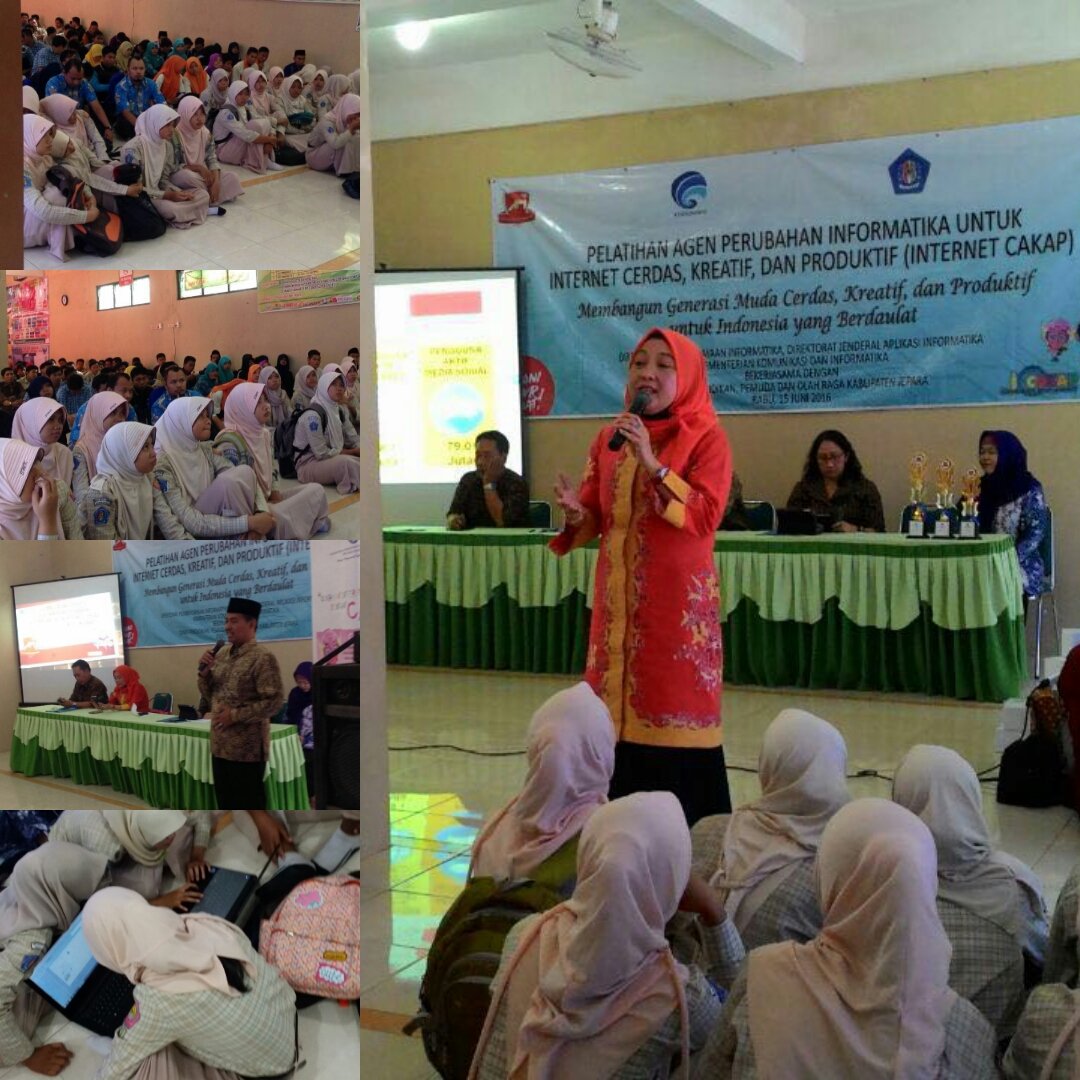 InternetCAKAP's tweet photo. Ibu @stsepti, Ibu Woro, dan Bapak Michael S. Sunggiardi mengajak @API_ID Jepara untuk memanfaatkan @InternetCAKAP https://t.co/ykCssJQSWA