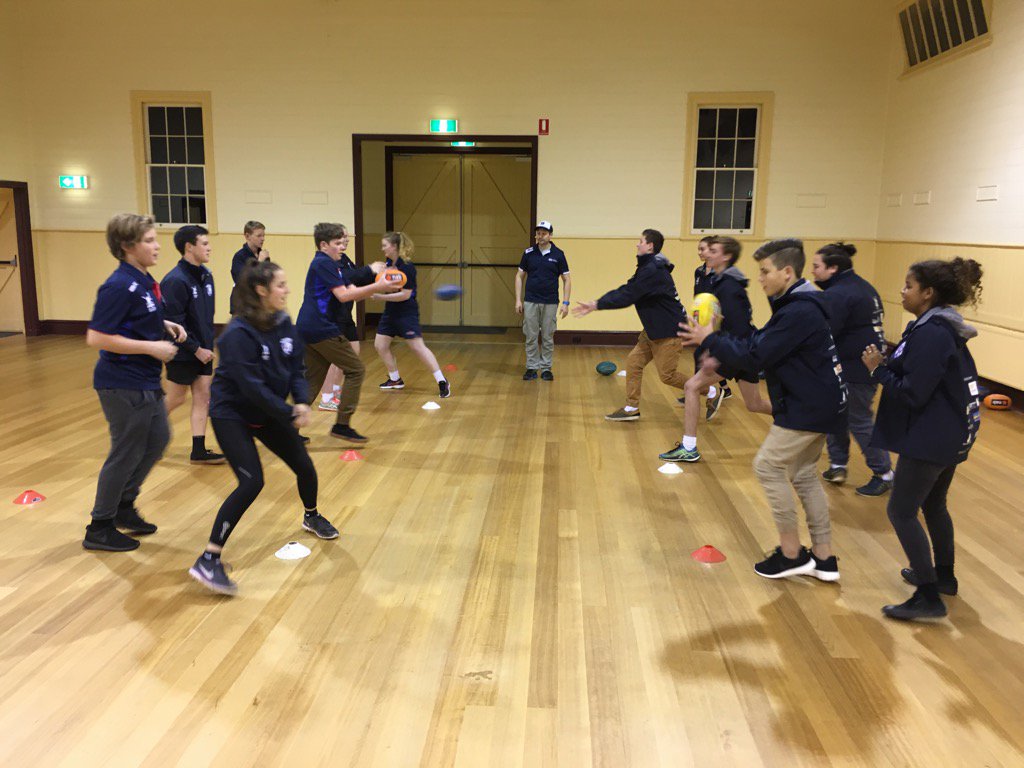 JockWhiting's tweet photo. Portland Whitten Project inductees working on footy skills with Paul Henriksen @glenelgsc @aflvic @westernbulldogs https://t.co/WbFsqbf97N