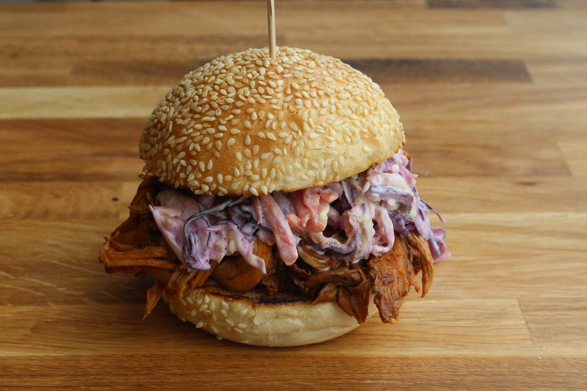 EgunON! Abrimos el bistro a partir de las 13:00. ¿Quién se viene a probar los clásicos y las novedades?