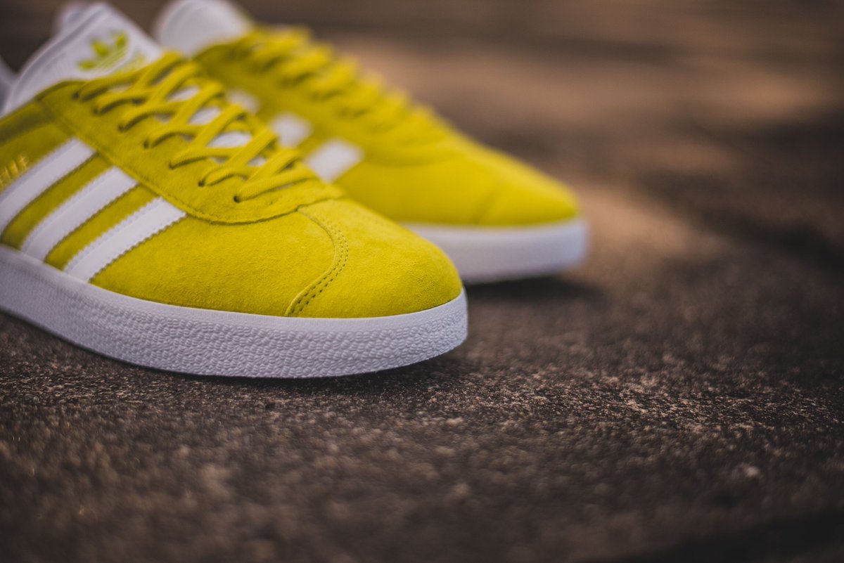{keywor d} adidas gazelle lime