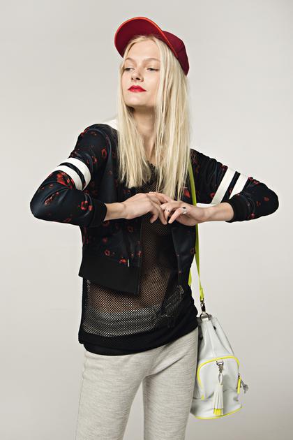 ELLEgreece_'s tweet photo. Ρούχα που «παίζουν» παντού και συνδυάζονται με τα πάντα
https://t.co/KzNpu2NcBq #style #fashion #elle.gr https://t.co/Z5ecq1IQHZ