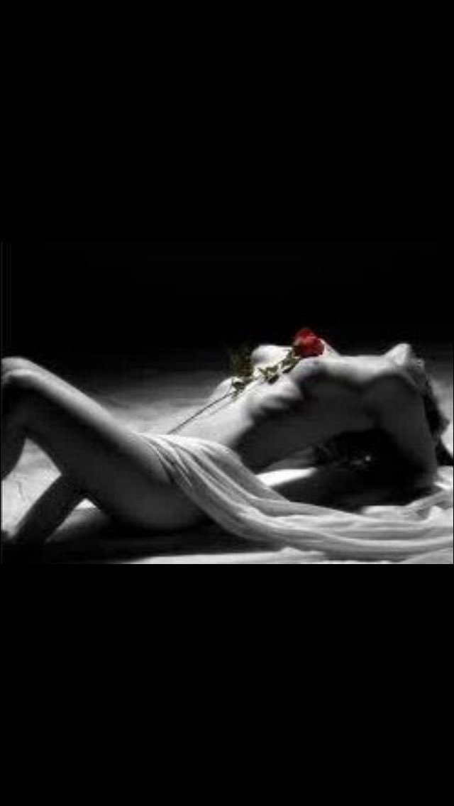 * Ross *®️* tweet media