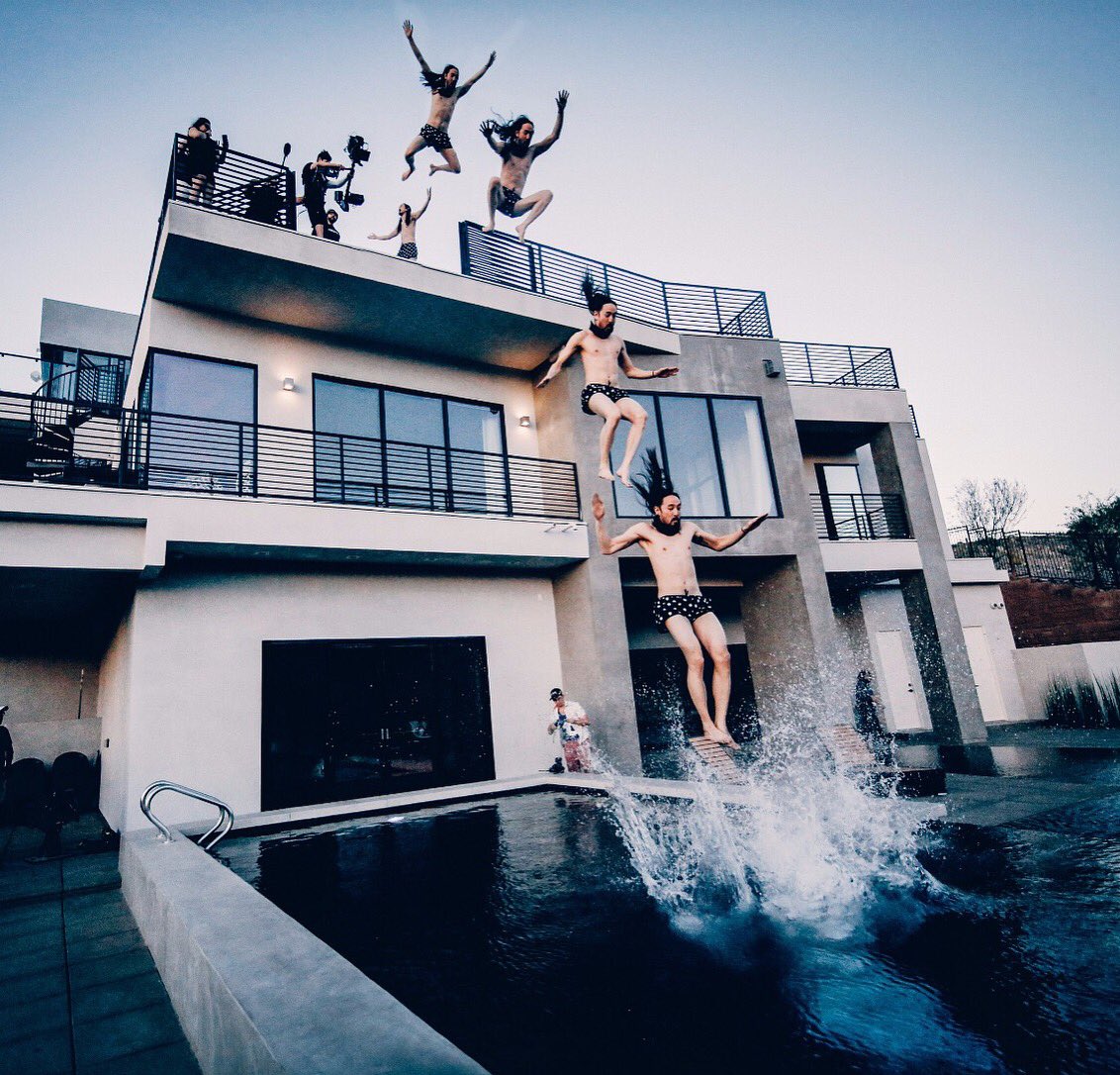 #aokijump #689. The #AokisPlayhouse #MTVCribs Pool Jump. Las Vegas NV. June 11, 2016. https://t.co/NZBrXa5K9v