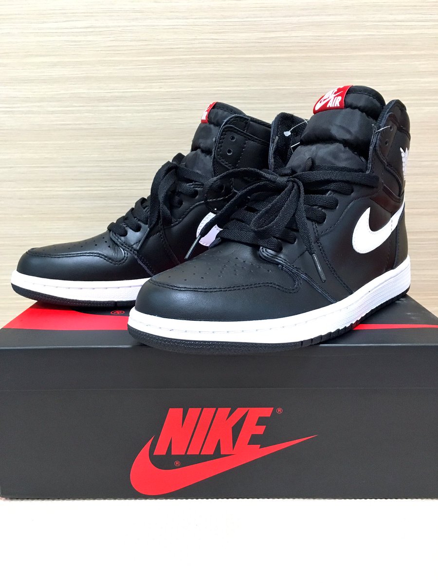 nike aj1s