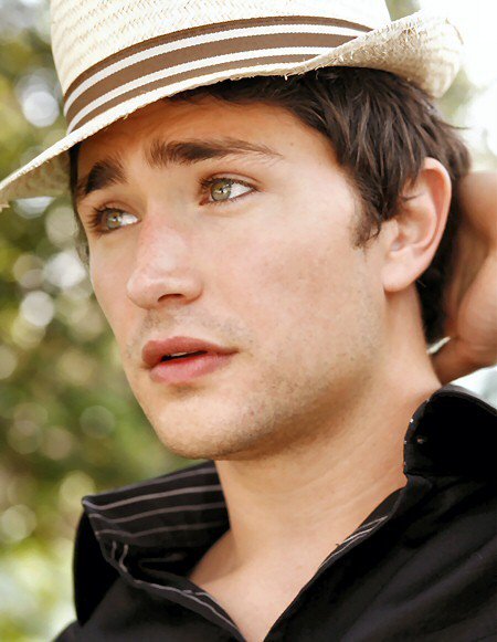 SheenaPapelota's tweet photo. my favourite Hollywood star celebrity..
🙎MATT DALLAS🙎
#blueeyes
#gorgeous 
#sexy
#killersmile.. https://t.co/c1IjhEbLli