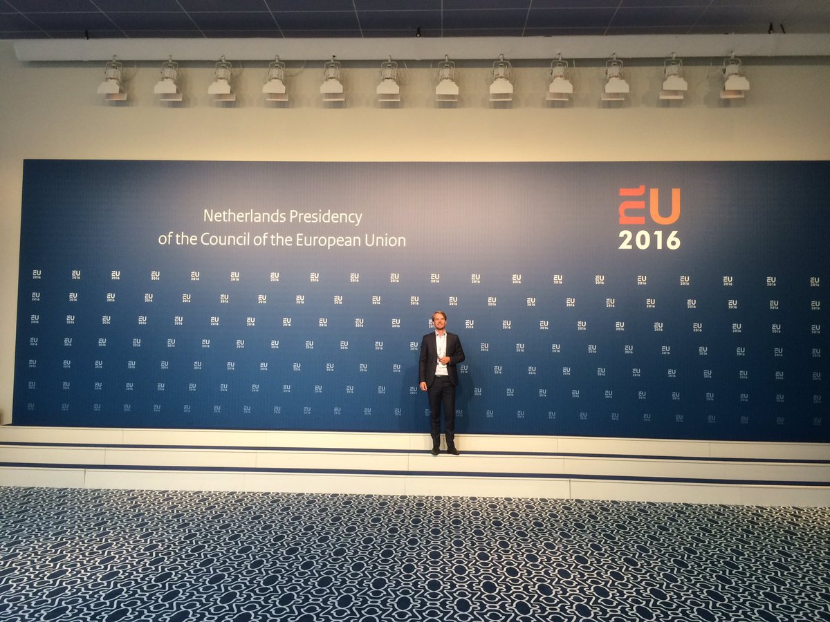 BagHitch in Amsterdam - tweet us topics on #sharingeconomy to highlight #eu2016NL #SIMFO #SingleMarket