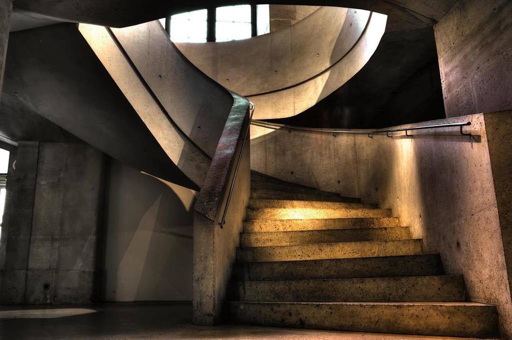wipplay's tweet image. © Gordanmes captured the secret meanders of the Louvre
#picoftheday #photooftheday #nofilt… instagram.com/p/BGllPDjpCVP/
