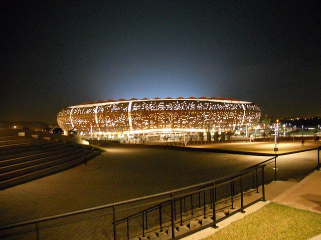 Ночной стадион