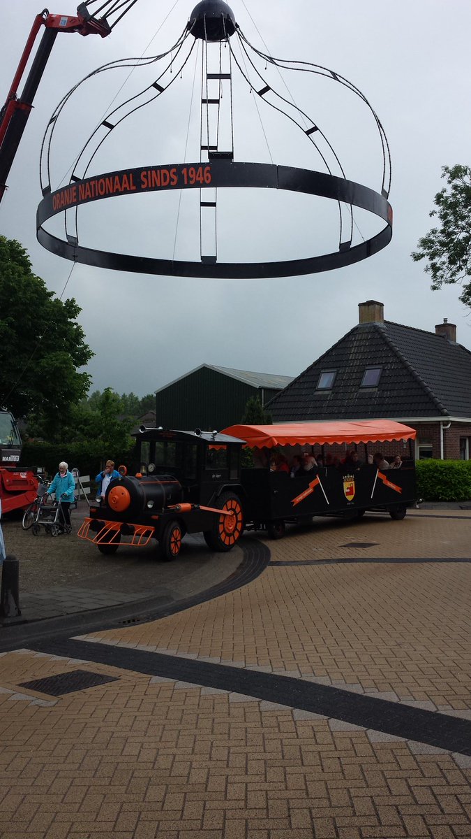 Oranje Nationaal Maakt zich op voor het bezoek van het Koninklijk paar..