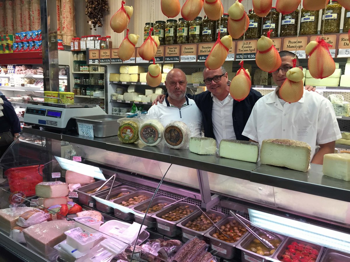 Stefano Busti e alcuni dei suoi prodotti da Coluccio &amp; Son, Brooklyn!