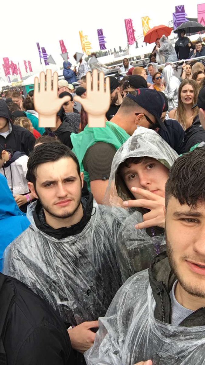 Callum_Tilstone's tweet photo. What a weekend🎉💦 @beefen10 @mitchellCR7 #Parklife2016 #BBKshutdown https://t.co/BK7nkHzkSN