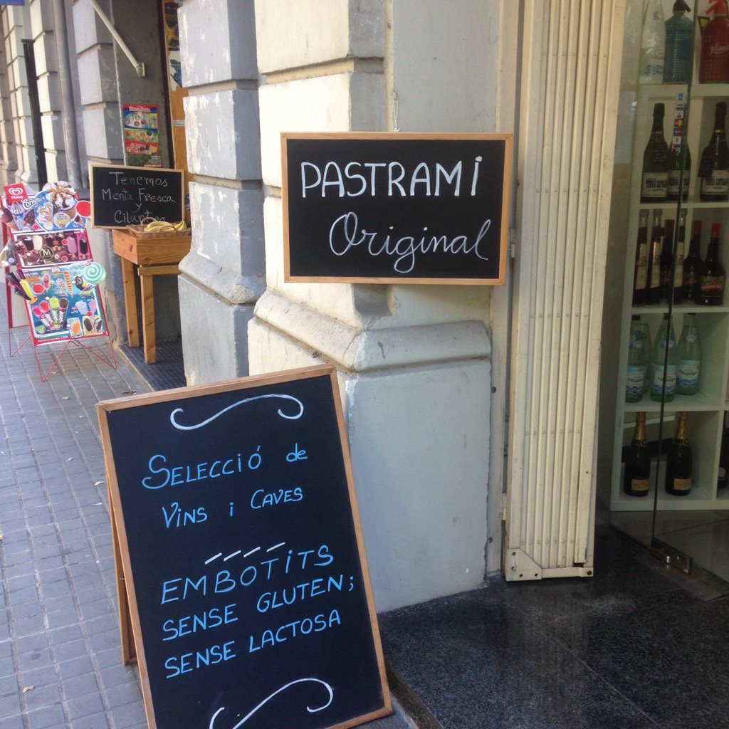 Empezamos la semana #FelizLunes pastramilovers <a href="/Torrusxarcut/">Torrús Xarcuteria</a> <a href="/Onnacoffee/">Onna Coffee</a> @calmarius449 @NYCDelicatessen @Blitz_Bcn