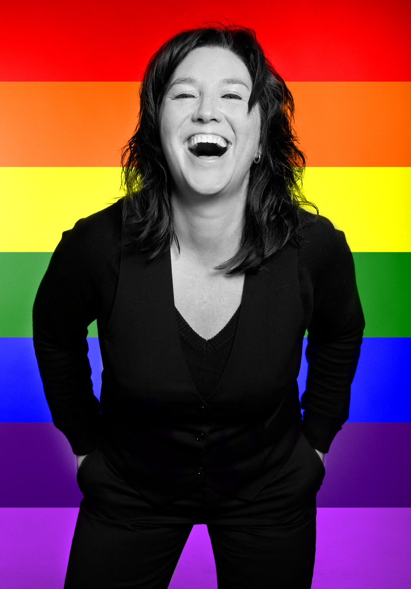 RenateZegt's tweet photo. Speciale roze 2.0 versie @HumorcollegeNL @midzomergrachtfestival #24juni @Werftheater #utrecht #gay 20.30 https://t.co/k02jnUDAKR