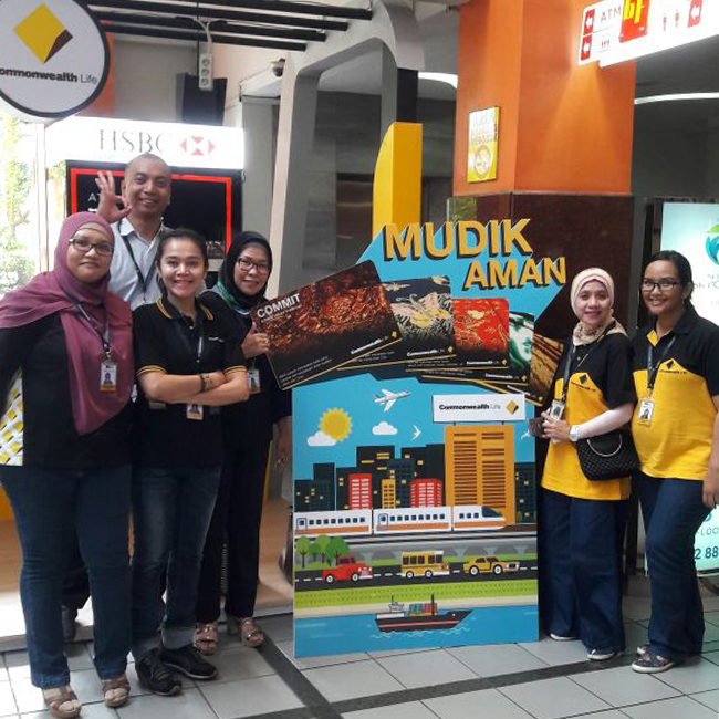 CommLifeID's tweet photo. Kunjungi booth @CommLifeID di lt. GF Setiabudi One. Dapatkan COMMIT seharga Rp10.000 agar mudikmu aman. #ilivesafe https://t.co/5hMjXYeL5t