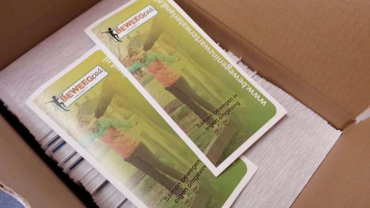 weblicity's tweet image. DTP en fotografie door onze @Cibap stagiaires. De folders van @buurtsp0rtcoach #Zwartewaterland afgeleverd.