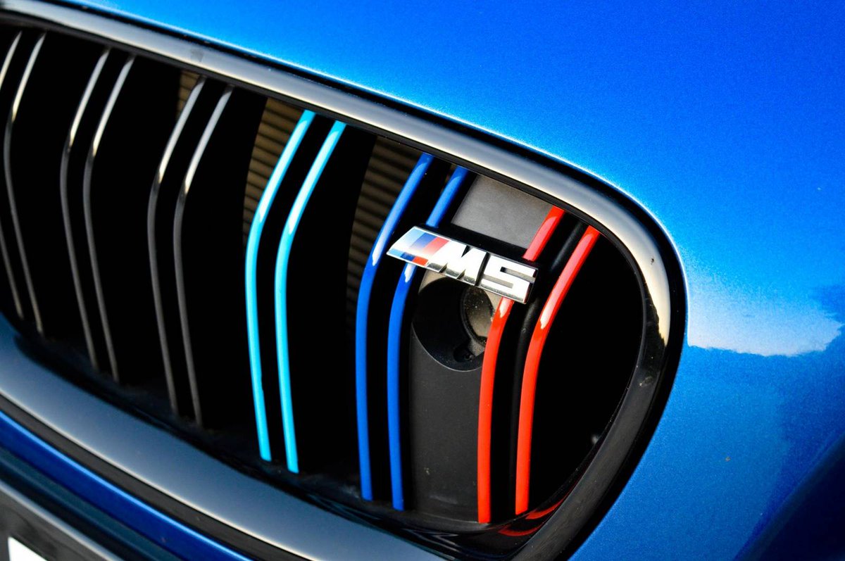 CarWaffle's tweet photo. This blue 740hp Manhart #BMW F10 M5 is fricking epic https://t.co/pRPtWBuspI https://t.co/DhdXbWYUES