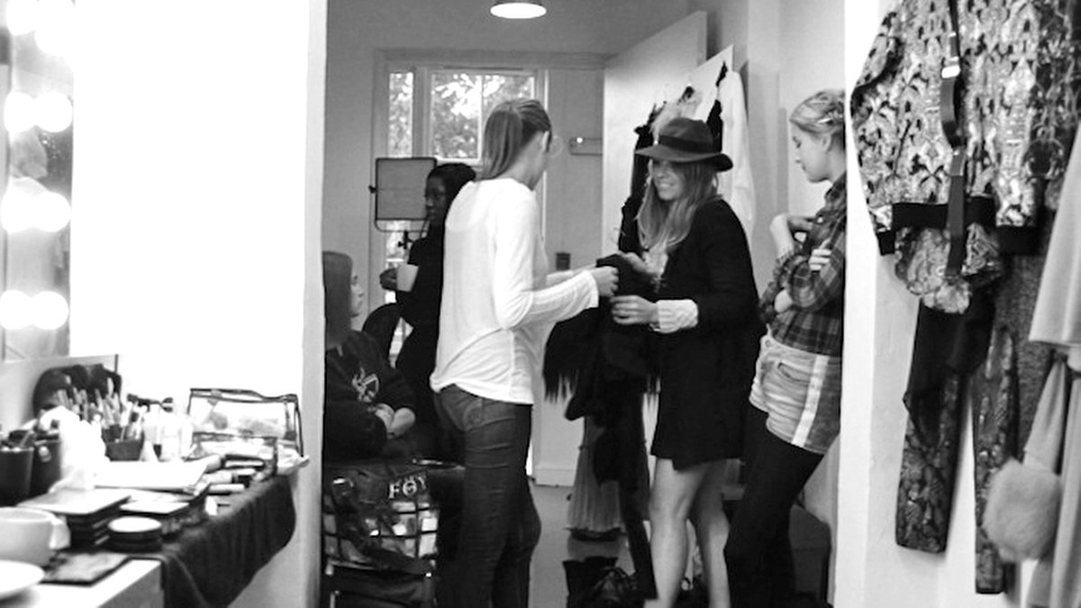 photo_studiohre's tweet image. LOVE @favarental our #studiooftheweek! 1150 SQ FT 10ft ceiling! Book now photo-studiohire.com for 10% IN JUNE📸🙌🏼😍