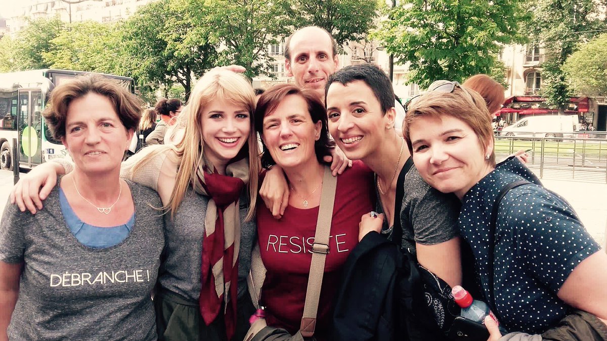 LeaDeleauOff's tweet image. Big Up à notre super Patrouille ! See you soon 😘 #Débranche #RESISTE @resisteOFF