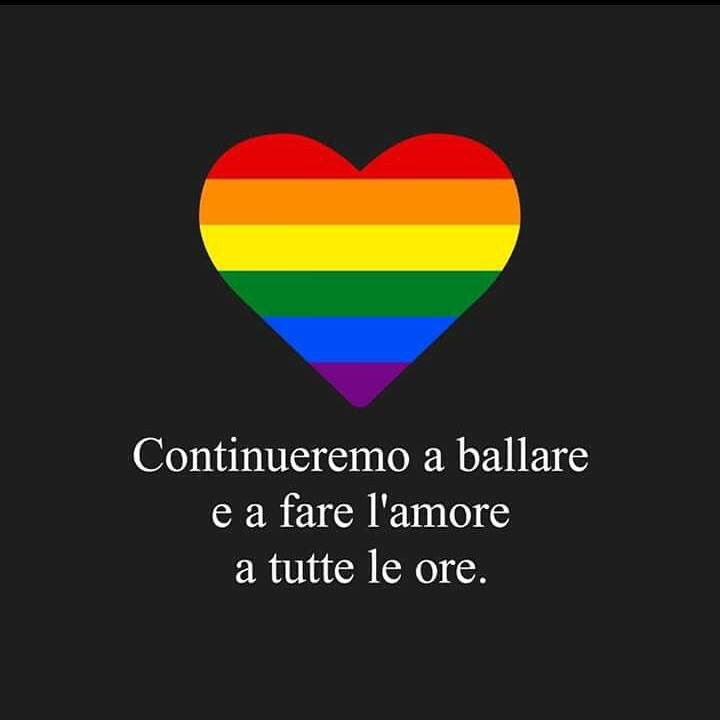 DiarioLesbo's tweet photo. Non capisco come uomini possono uccidere altri uomini.
#Orlando #diariodiunalesbica https://t.co/C2nlqtpd4R